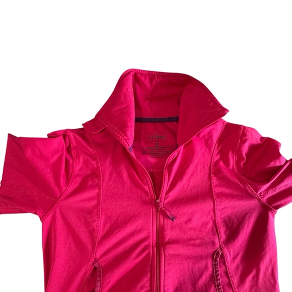 L.L. Bean Vibrant Pink Lightweight Zip-Up Jacket like new! - Picture 5 of 15